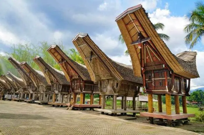 10 Destinasi Wisata di Toraja yang Jadi Favorit Wisatawan