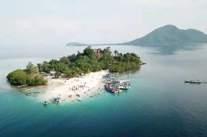 Pulau Pahawang, Pulau Cantik di Lampung dengan Berbagai Aktivitas Seru